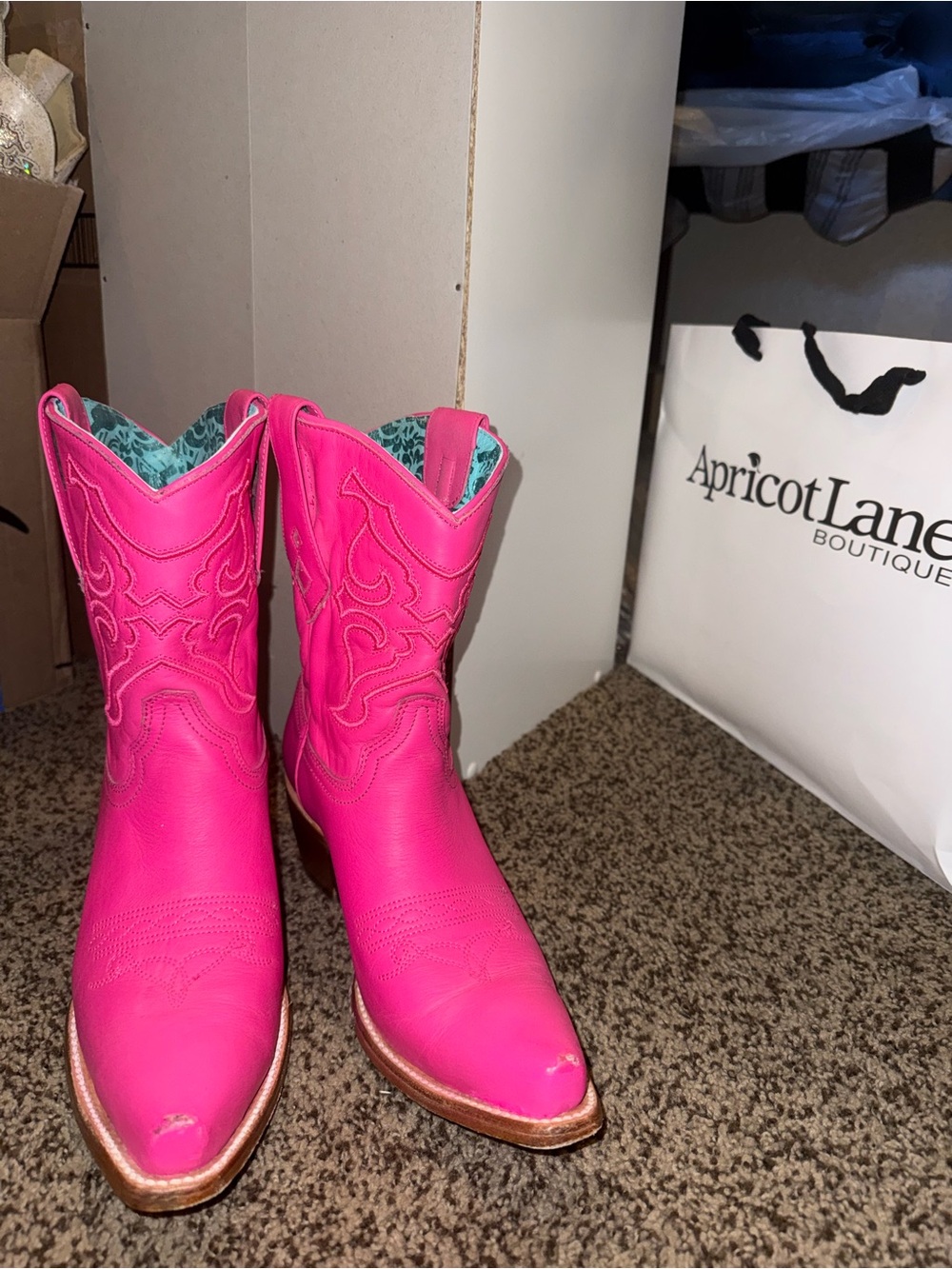Vibrant Pink Women's Western Heeled Cowboy Boots